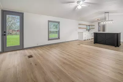 6506 N Martin Luther King Avenue, Hitchcock, TX 77563 - Photo 5