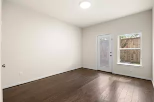 8911 Wind Springs Dr, Houston, TX 77080 - Photo 23