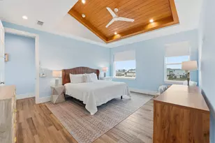 4118 Defender Ln, Galveston, TX 77554 - Photo 5