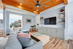 4118 Defender Ln, Galveston, TX 77554 - Photo 11