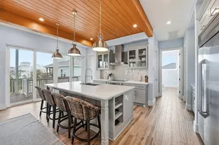 4118 Defender Ln, Galveston, TX 77554 - Photo 3