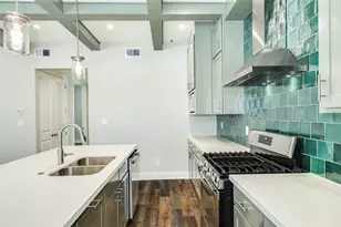 3228 Avenue R, Galveston, TX 77550 - Photo 11