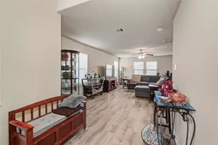 679 Fallow Ln, Alvin, TX 77511 - Photo 7