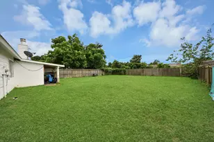 12423 Tambourine Dr, Houston, TX 77477 - Photo 35