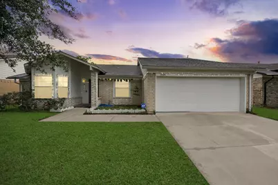 12423 Tambourine Drive, Houston, TX 77477 - Photo 3