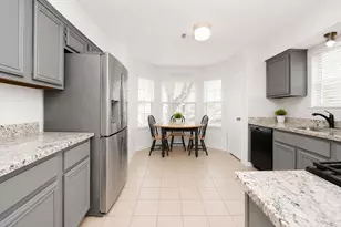 12423 Tambourine Dr, Houston, TX 77477 - Photo 9