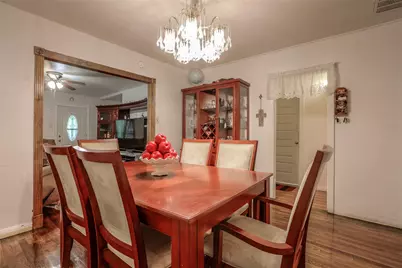 9226 E Avenue Q, Houston, TX 77012 - Photo 7