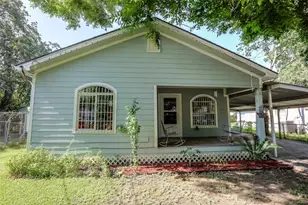 9226 E Avenue Q, Houston, TX 77012 - Photo 3