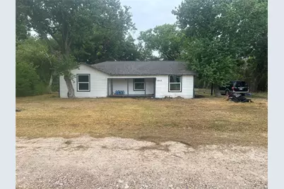 2812 Fisher Hill, Baytown, TX 77520 - Photo 3
