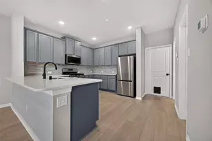 8033 Scanlan Trl, Missouri City, TX 77459 - Photo 11