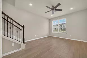 8033 Scanlan Trl, Missouri City, TX 77459 - Photo 9