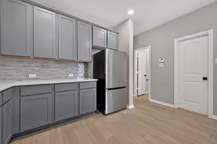 8033 Scanlan Trl, Missouri City, TX 77459 - Photo 15