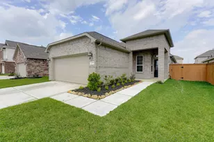 1229 Red Hills Dr, Rosharon, TX 77583 - Photo 1