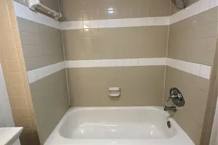 200 Pecan Dr, League City, TX 77573 - Photo 15