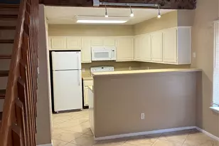 200 Pecan Dr, League City, TX 77573 - Photo 3