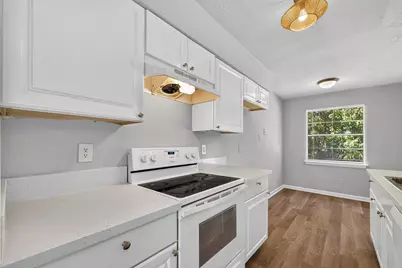 9815 Kerry Glen Lane, Houston, TX 77078 - Photo 13
