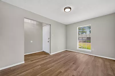 9815 Kerry Glen Lane, Houston, TX 77078 - Photo 5