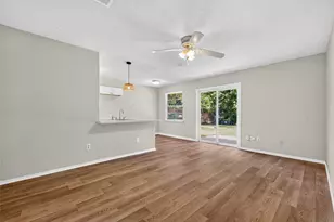 9815 Kerry Glen Ln, Houston, TX 77078 - Photo 9