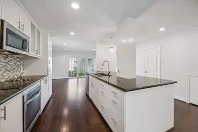 671 N Post Oak Lane #671, Houston, TX 77024 - Photo 9