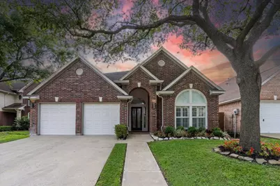 1211 Campton Court, Houston, TX 77055 - Photo 1
