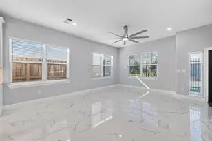 3344 Sanders St, Houston, TX 77004 - Photo 9