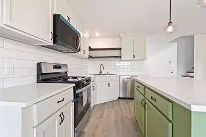 22511 Sweetglen Court, Spring, TX 77373 - Photo 9
