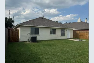 9019 N Ferndale Place Drive, Houston, TX 77064 - Photo 19