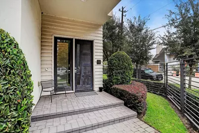 1004 California Street #101, Houston, TX 77006 - Photo 5