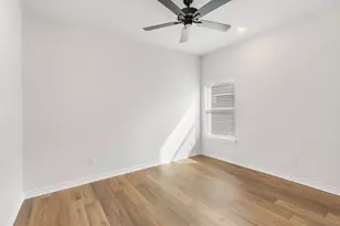 2912 CAPTAIN CT, Bryan, TX 77808 - Photo 31