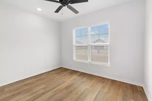 2912 CAPTAIN CT, Bryan, TX 77808 - Photo 29