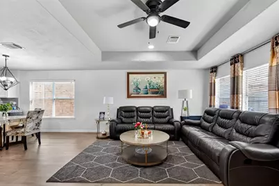 10518 Tenleyton Lane, Houston, TX 77075 - Photo 11