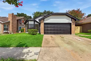 7315 Puerta Vallarta Dr, Houston, TX 77083 - Photo 1