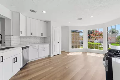 7315 Puerta Vallarta Drive, Houston, TX 77083 - Photo 7