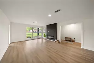 124 Lazy Ln, Baytown, TX 77520 - Photo 3