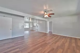 3918 Tavenor Ln, Houston, TX 77047 - Photo 5