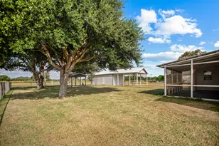124 Hopper Rd, Tivoli, TX 77990 - Photo 7