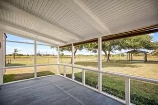 124 Hopper Rd, Tivoli, TX 77990 - Photo 11