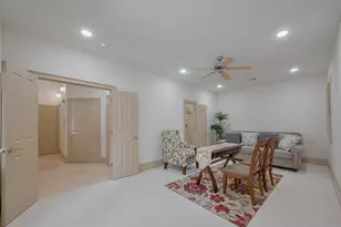 2034 Colquitt St, Houston, TX 77098 - Photo 7