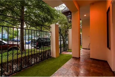 2034 Colquitt Street #A, Houston, TX 77098 - Photo 5