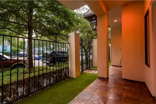 2034 Colquitt St, Houston, TX 77098 - Photo 5