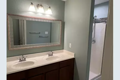 211 Hawks View Drive, La Marque, TX 77568 - Photo 17