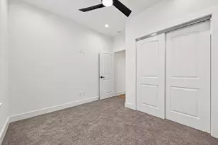 7903 Sunnyhill St, Houston, TX 77088 - Photo 11