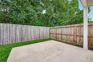 7903 Sunnyhill St, Houston, TX 77088 - Photo 21