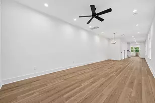 7903 Sunnyhill St, Houston, TX 77088 - Photo 5