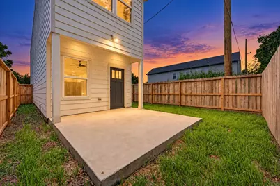 7903 Sunnyhill Street, Houston, TX 77088 - Photo 19