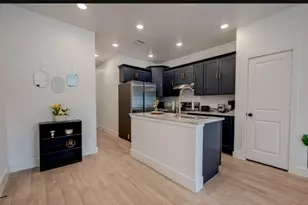5122 Southwind St, Houston, TX 77033 - Photo 11