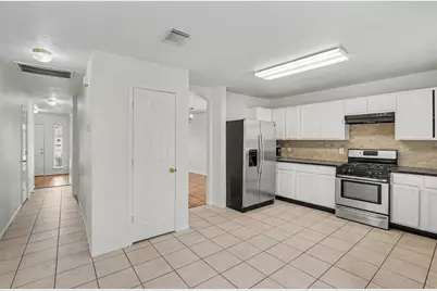 8823 Emerald Heights Lane, Houston, TX 77083 - Photo 11