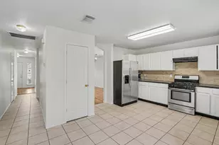 8823 Emerald Heights Ln, Houston, TX 77083 - Photo 11