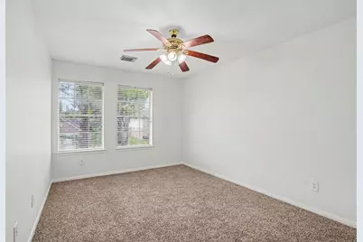 8823 Emerald Heights Lane, Houston, TX 77083 - Photo 19