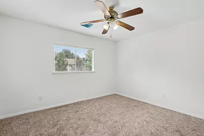 8823 Emerald Heights Lane, Houston, TX 77083 - Photo 25